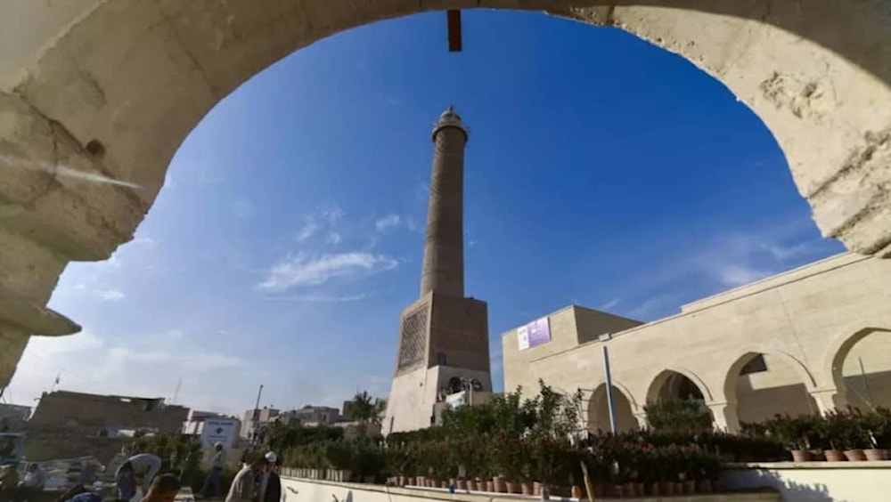 Renace el minarete Al Hadba en emblemática mezquita de Irak