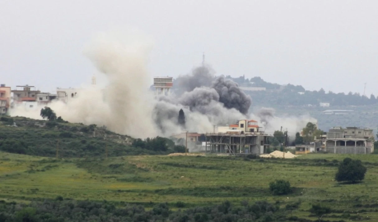 Ataque israelí al suir de Líbano. Ataque israelí al suir de Líbano.
