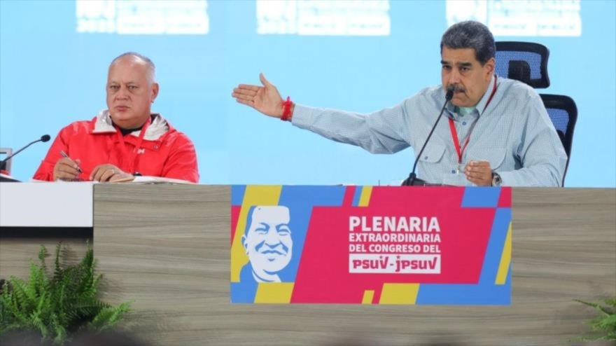 El presidente de Venezuela, Nicolás Maduro,  habla durante una reunión del Partido Socialista Unido de Venezuela (PSUV), 6 de febrero de 2025.