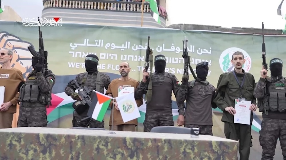  Al-Qassam publica la entrega de quinto grupo de prisioneros israelíes