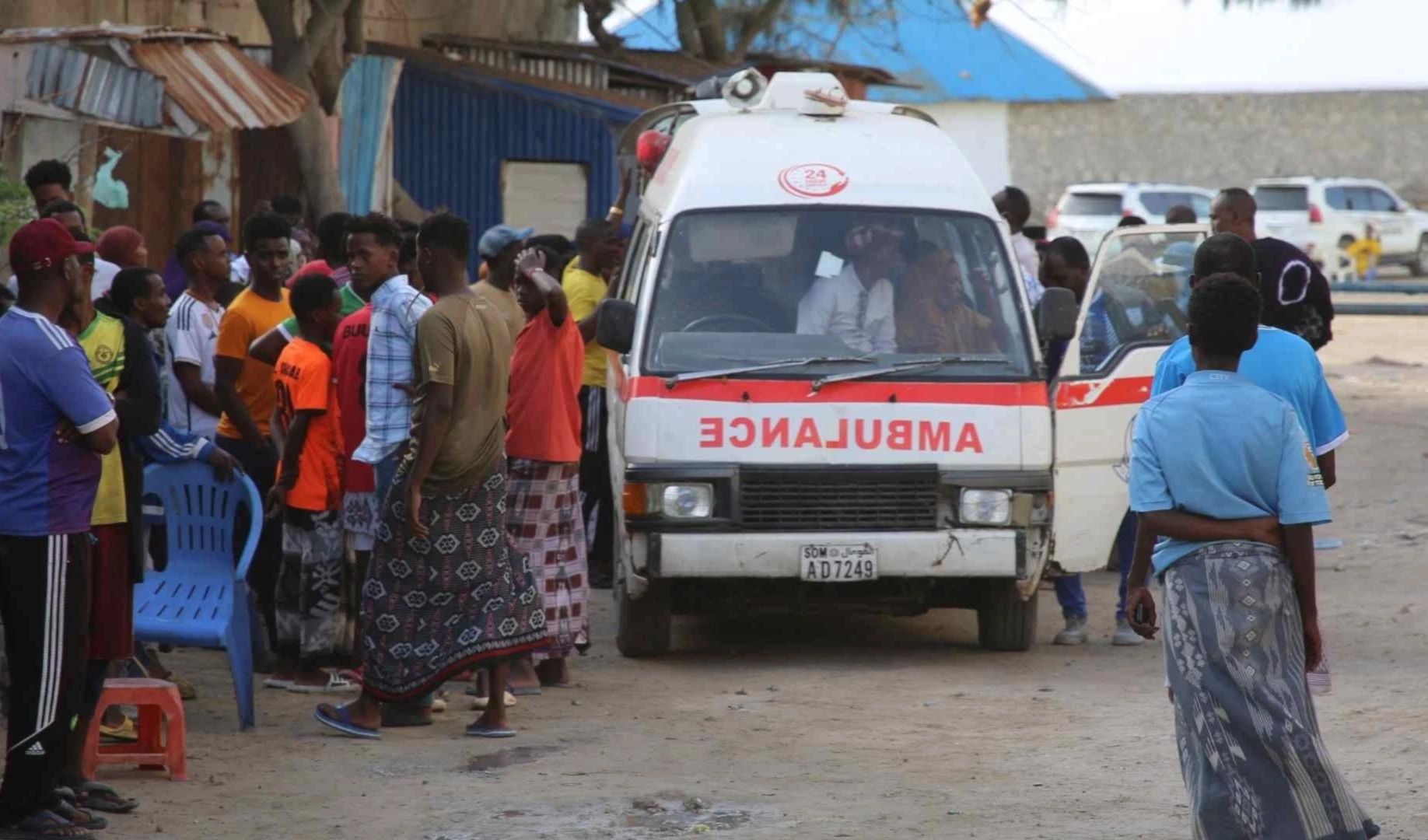 Víctimas del ataque terrorista son trasladadas a hospitales cercanos.