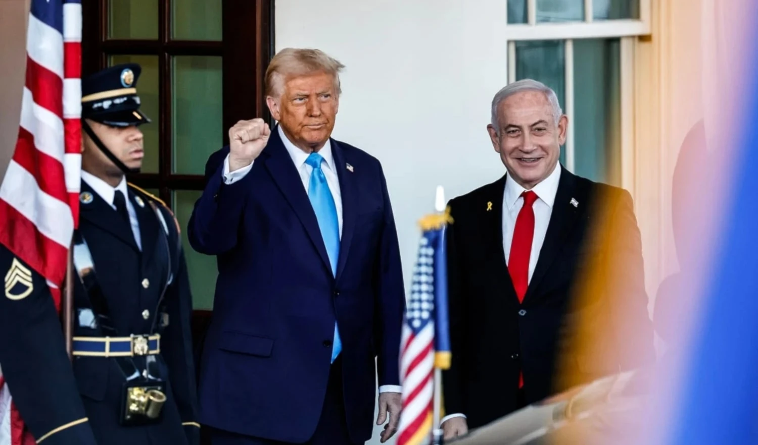 La prensa sionista expresó el temor de que Netanyahu pueda enfrentar un trato similar al que recibió Volodymyr Zelensky, si se atreve a desafiar las órdenes de Trump.