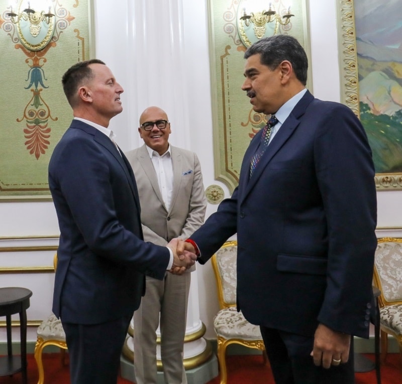 Con anterioridad el presidente Nicolás Maduro recibió al enviado especial estadounidense en el Palacio de Miraflores