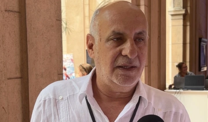 Ricardo Ronquillo analizó las estrategias necesarias para contrarrestar la manipulación de los grandes medios de comunicación en conflictos como el de Ucrania.