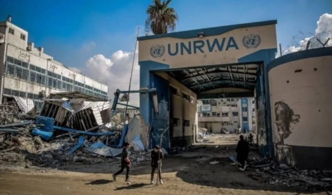La ocupación israelí bombardeó deliberadamente refugios para desplazados y la sede de la ONU en la Franja de Gaza.