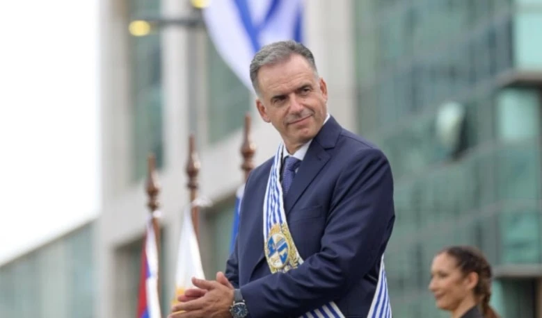 Al asumir la presidencia Yamandú Orsi cuenta con un 62 por ciento de aprobación la población uruguaya.