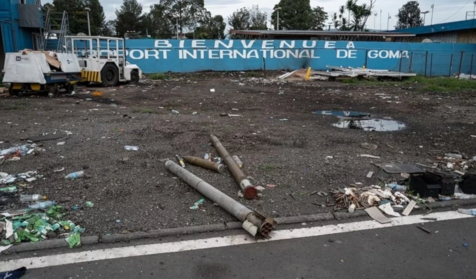 Misiles y proyectiles de las Fuerzas Armadas del Congo en el aeropuerto de Goma (Foto: Reuters)