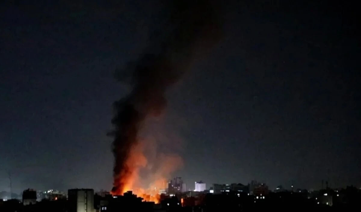 EE. UU. lanza 15 ataques aéreos en el sur y el noreste de Saná, Yemen