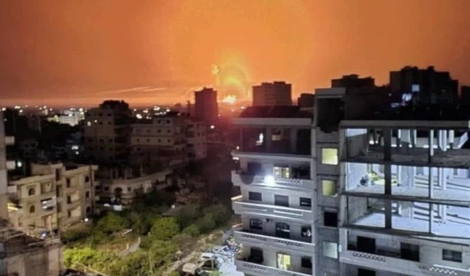 “Israel” lanza nuevas agresiones contra puerto y base militar en Siria “Israel” lanza nuevas agresiones contra puerto y base militar en Siria