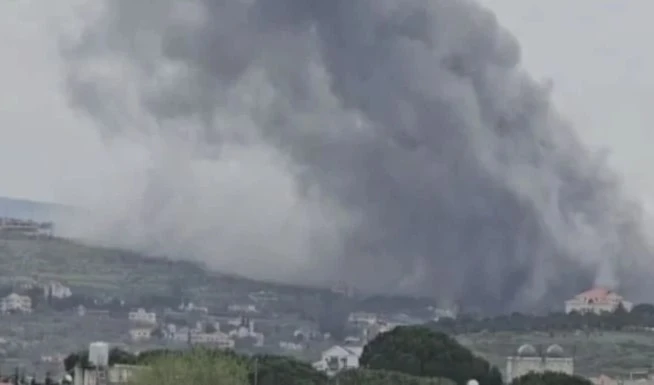 Los incendios se intensifican tras un ataque israelí en el sur del Líbano. Los incendios se intensifican tras un ataque israelí en el sur del Líbano.