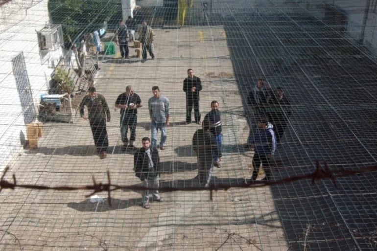 Prisioneros palestinos padecen hambre y enfermedades.