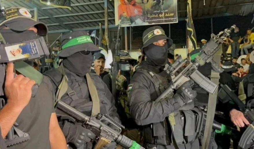 Fuerzas de la Resistencia palestina.