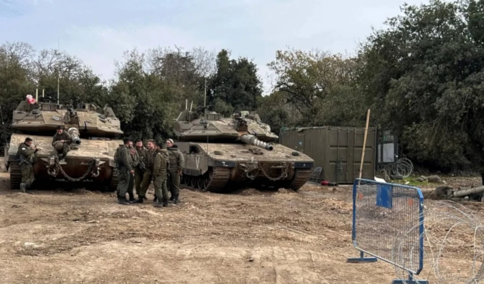 Fuerzas militares israelíes establecen nuevas posiciones militares en los altos del Golán. Fuerzas militares israelíes establecen nuevas posiciones militares en los altos del Golán.