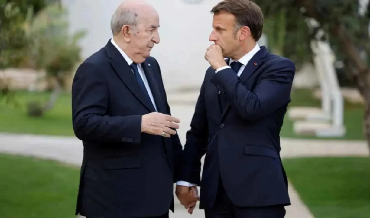 El presidente de Argelia, Abdelmadjid Tebboune, y su homólogo de Francia, Emmanuel Macron.