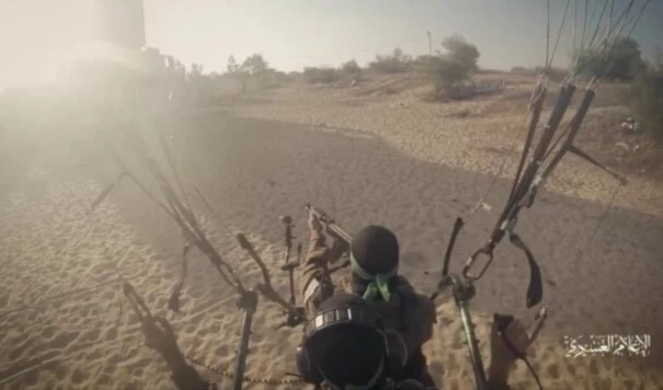 Brigadas Al Qassam irrumpen en asentamientos y lugares de la ocupación el 7 de octubre de 2023 (Foto: Medios Militares)