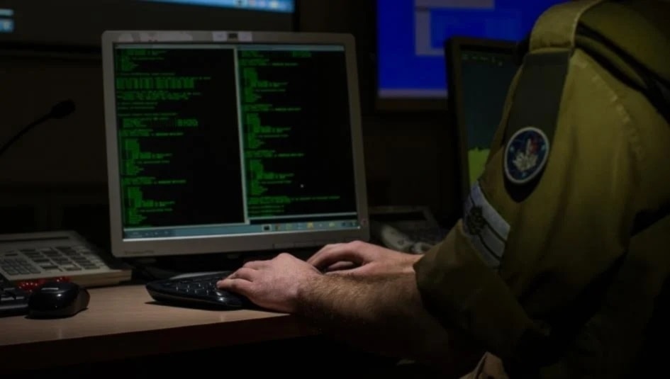 Policía israelí investiga un caso de filtración de información por parte de un miembro de la reserva del Shin Bet.