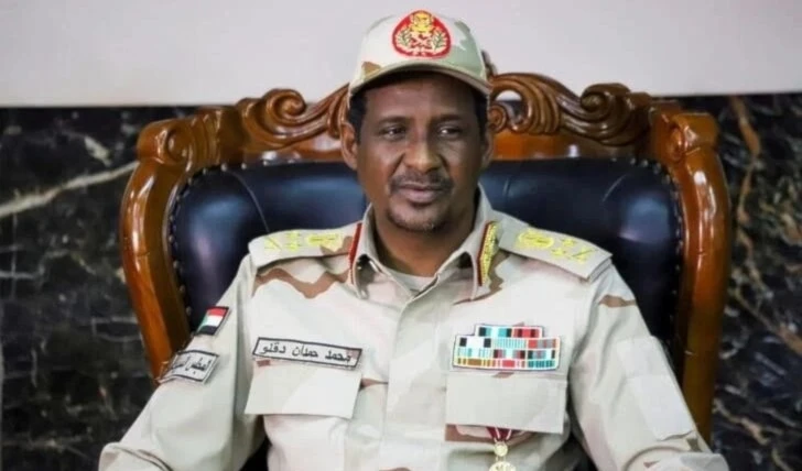 El comandante de las Fuerzas de Apoyo Rápido (FAR), Mohamed Hamdan Dagalo (Hemedti).