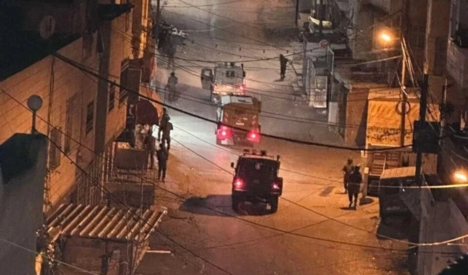 "Israel" martiriza a dos palestinos en Cisjordania durante redadas "Israel" martiriza a dos palestinos en Cisjordania durante redadas