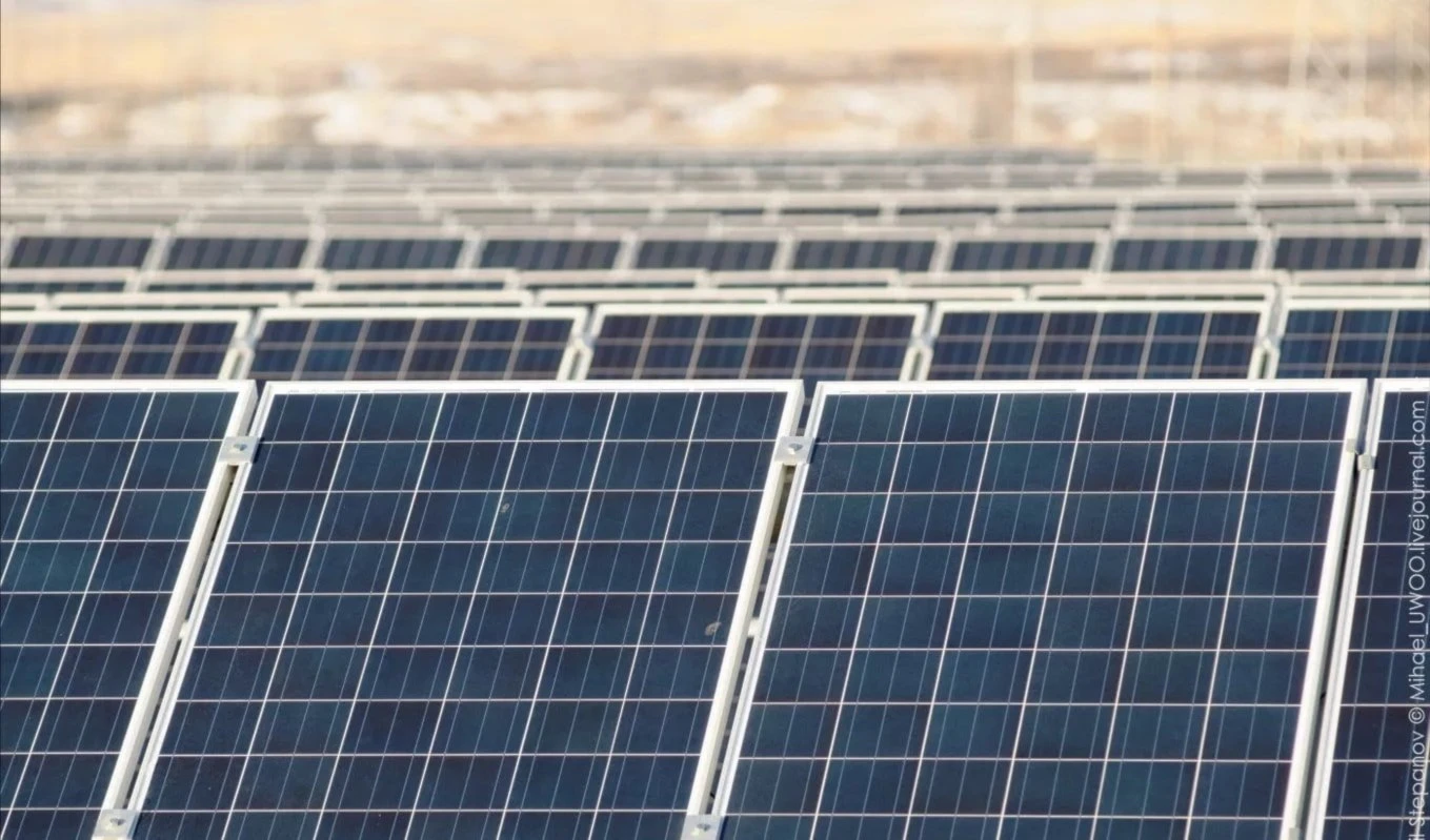 EE.UU. impone aranceles récord a paneles solares del Sudeste Asiático. Foto: AFP.