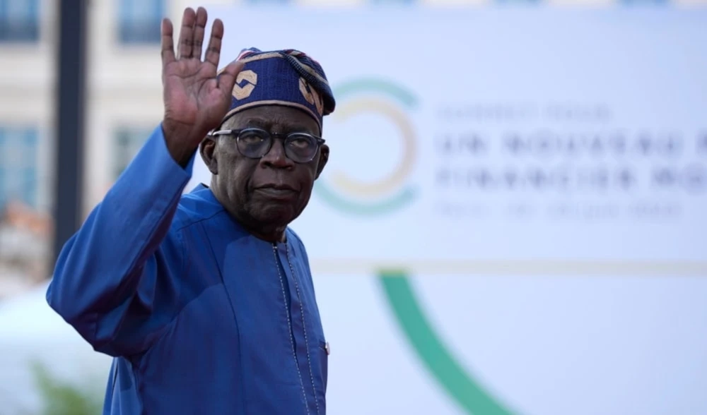 Presidente de Nigeria destituye a la junta de la petrolera estatal. Foto: AP