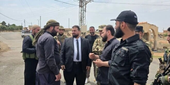 Gobernador de Sweida supervisa despliegue de fuerzas de seguridad pública de Siria. 1 de mayo de 2025 (Foto: SANA)