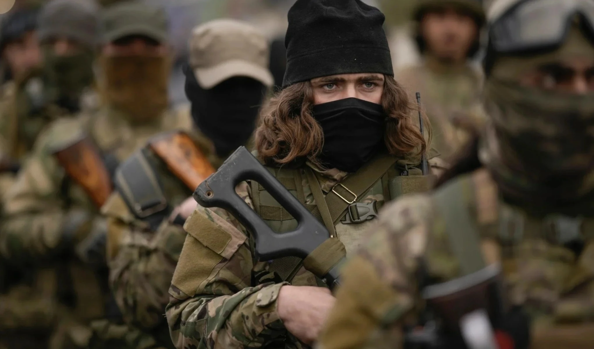 Según The Wall Street Journal, los yihadistas extranjeros ayudaron a tomar el poder en Siria, pero se han convertido en un problema.