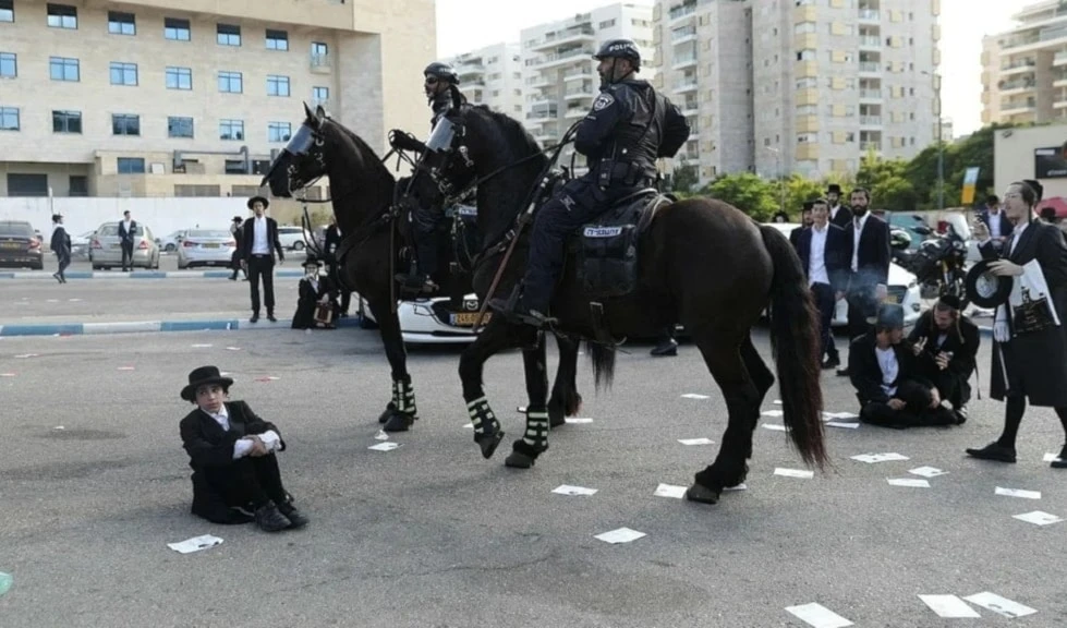 Enfrentamientos entre los haredim y la policía israelí. (Foto: Medios israelíes)