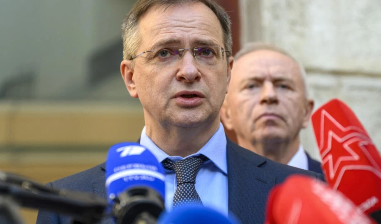 El jefe de la delegación de Rusia a las conversaciones de paz con Ucrania en Estambul, Vladimir Medinski, durante la conferencia de prensa.
