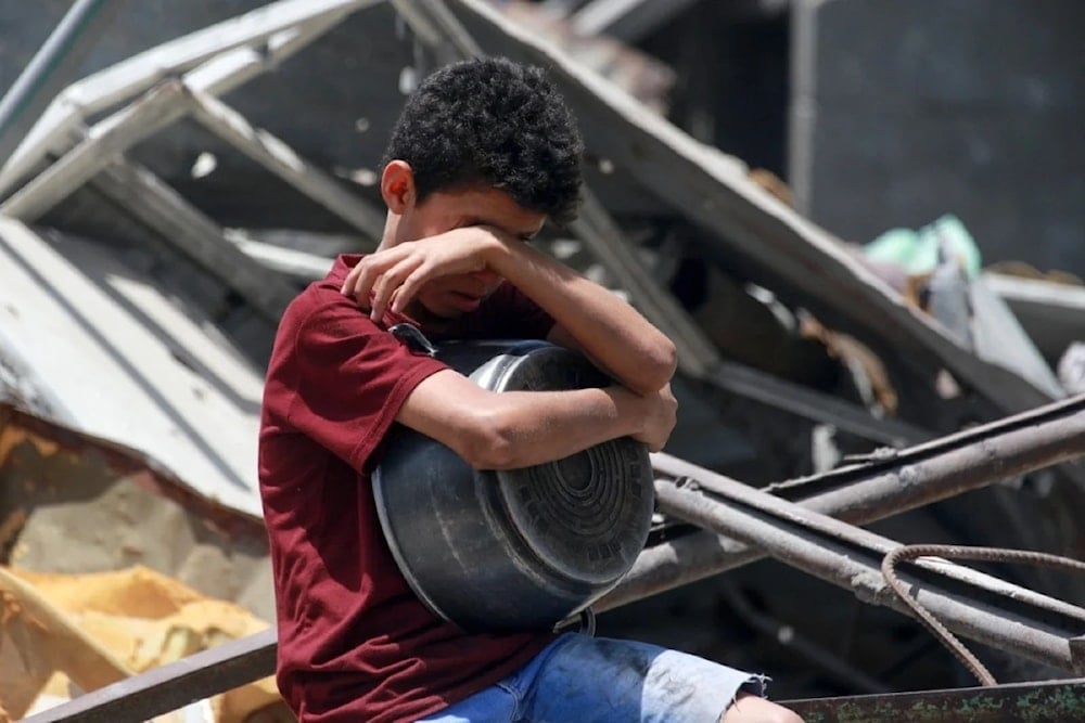 El estrangulamiento deliberado de la ocupación provoca hambruna generalizada, en especial entre niños, enfermos y ancianos. Foto: AFP
