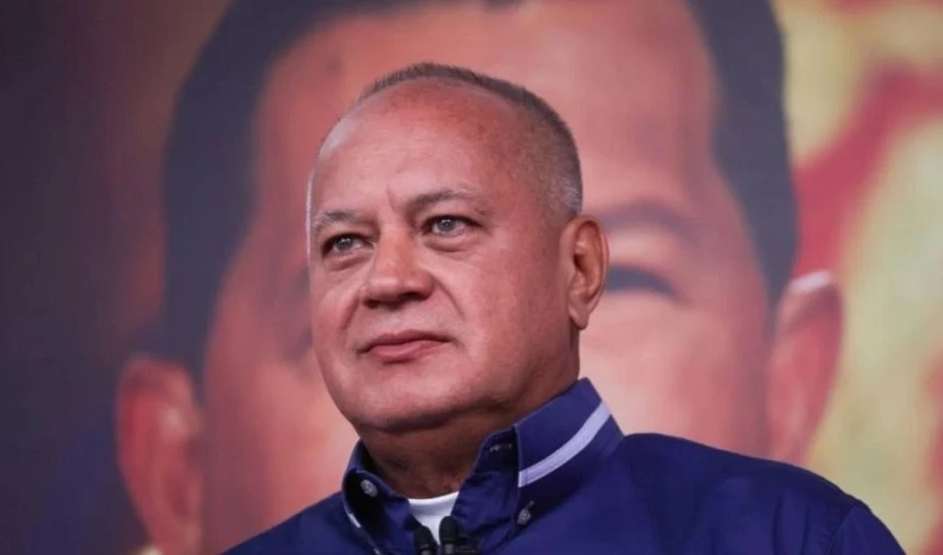 El ministro de Relaciones Interiores de Venezuela, Diosdado Cabello, atribuyó la autoría intelectual del supuesto plan a sectores radicales opositores.