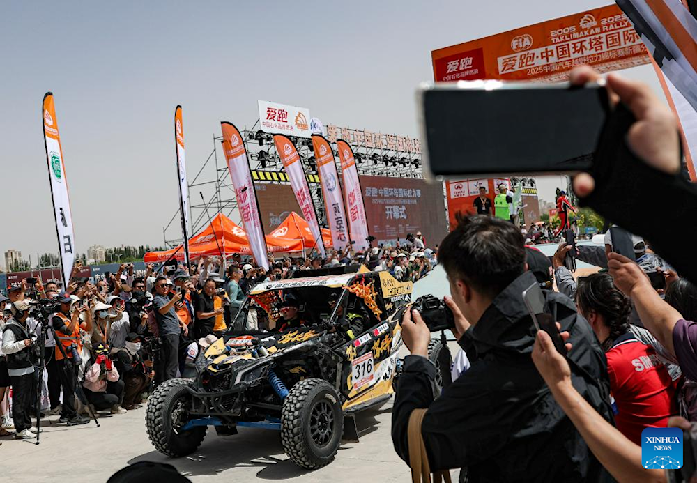 Rally Taklimakán 2025: Aventura extrema en el desierto de Xinjiang.