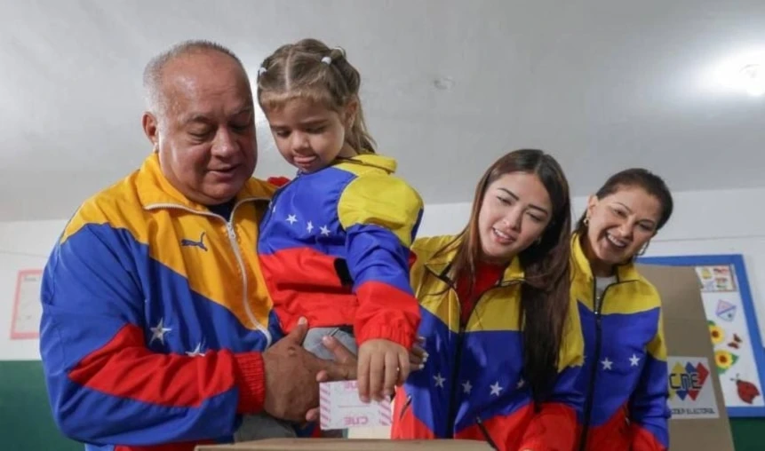 Cabello celebró la elección del gobernador de la Guayana Esequiba como un hito para el país. Cabello celebró la elección del gobernador de la Guayana Esequiba como un hito para el país.
