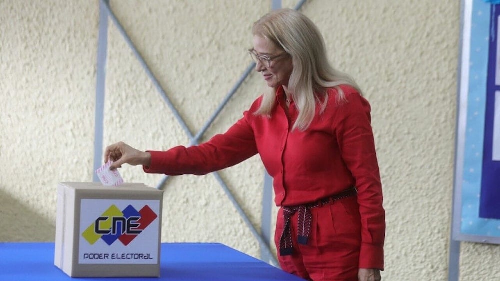 Cilia Flores celebra masiva movilización electoral del pueblo