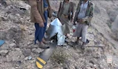 Restos del dron de EE. UU. MQ-9 derribado por Ansar Allah el pasado  19 de abril. (Foto: Medios yemenitas)