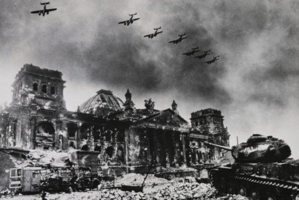 Cuando la bandera roja ondeó en el Reichstag