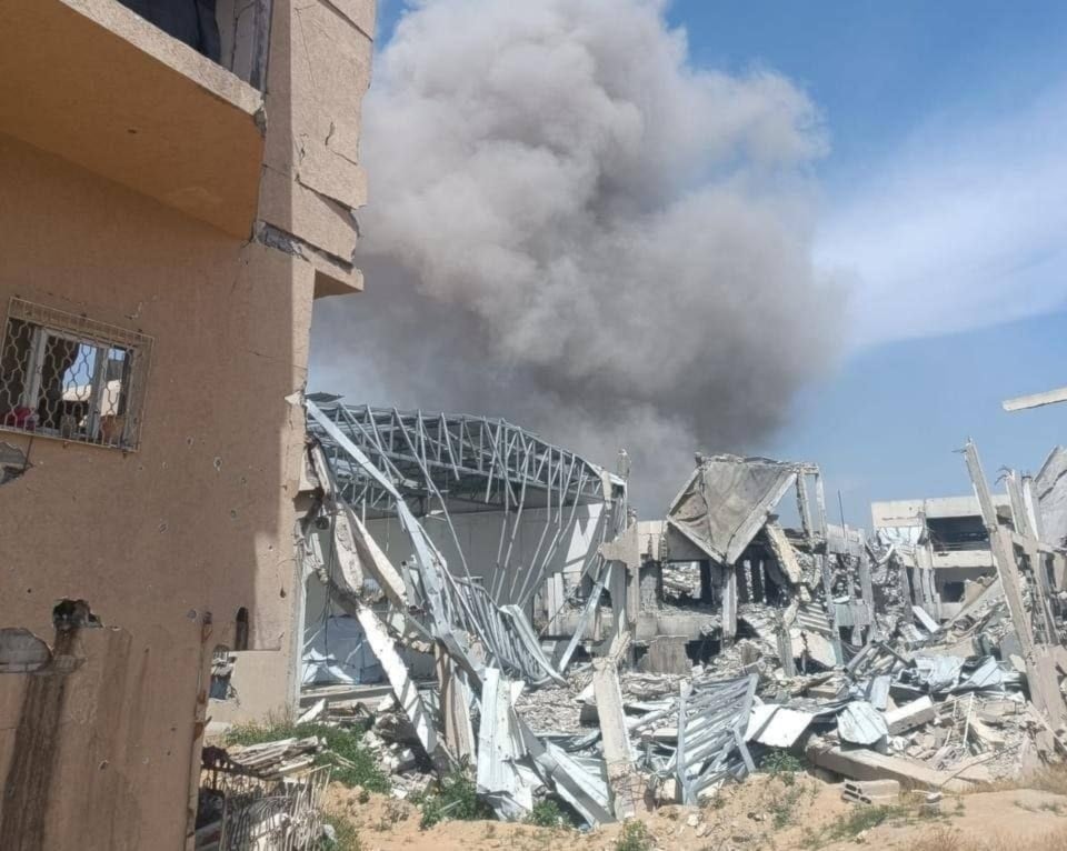 Explosión perpetrada por el ejército israelí en la zona de Al-Shimaa, al norte de Beit Lahia, al norte de Gaza.
