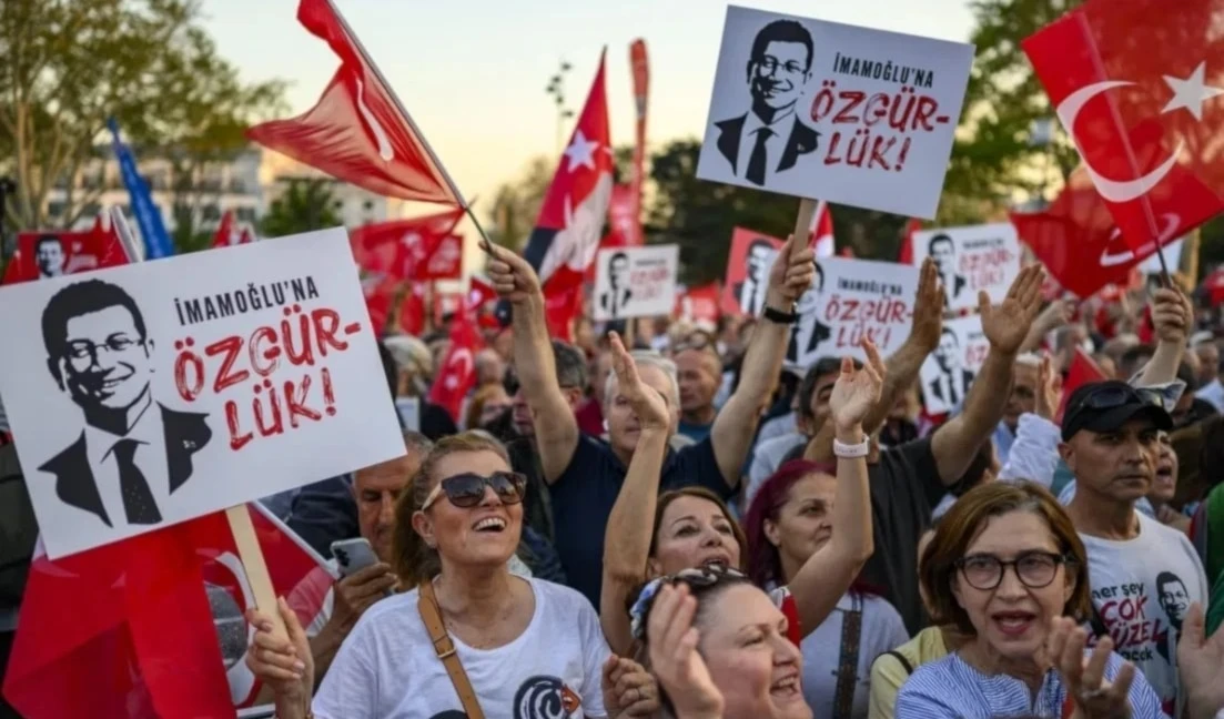 Plataforma X restringe cuenta de alcalde de Estambul detenido Plataforma X restringe cuenta de alcalde de Estambul detenido
