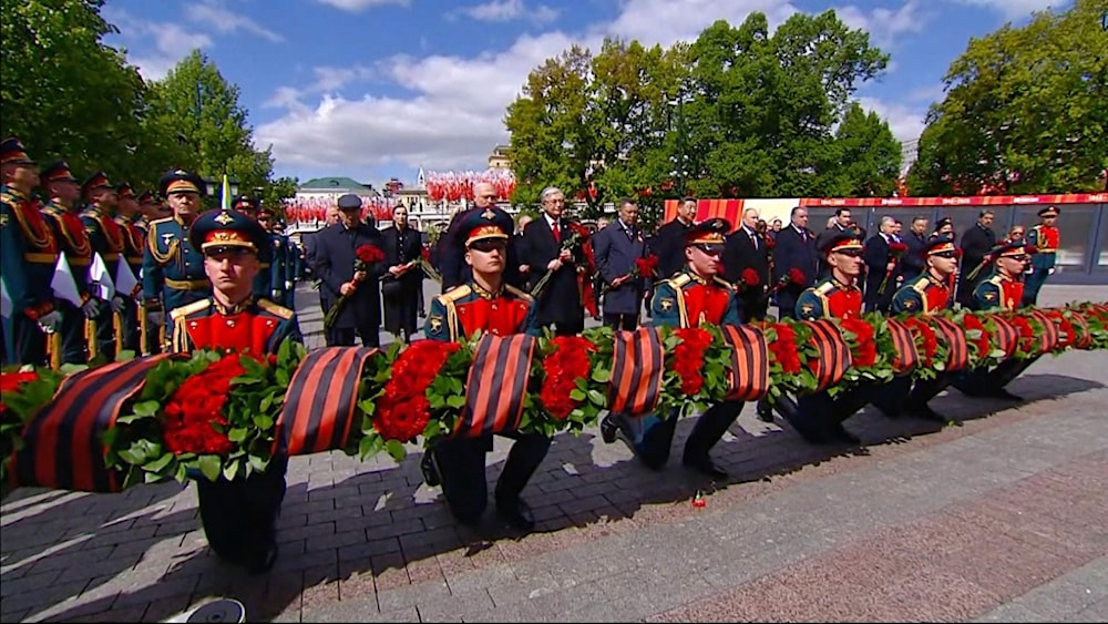 Putin y líderes mundiales rinden homenaje al Soldado Desconocido.