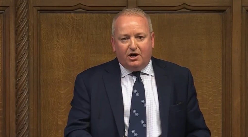 diputado británico admite equivocarse sobre 