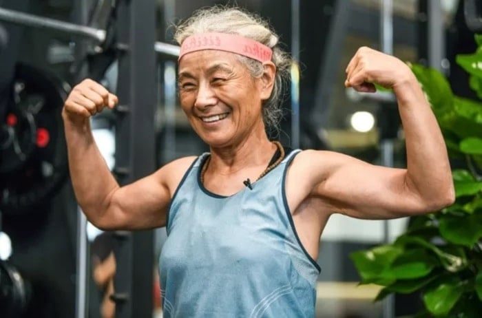 Abuela de China de 71 años gana bronce en competencia de fitness