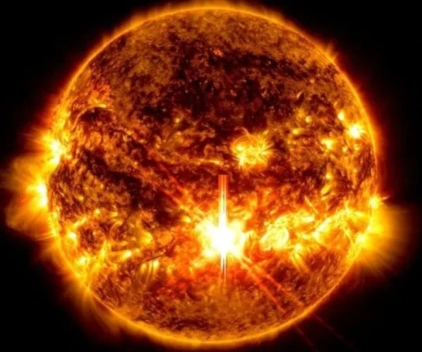 Alertan por tormenta geomagnética tras eyección solar