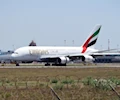 El restablecimiento de vuelos comerciales por parte de aerolíneas clave como Emirates marca un giro en la política internacional hacia Siria.