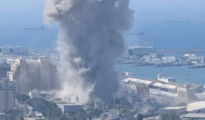 Lanzamiento de oleada 17 de misiles iraníes contra "Israel". Lanzamiento de oleada 17 de misiles iraníes contra "Israel".