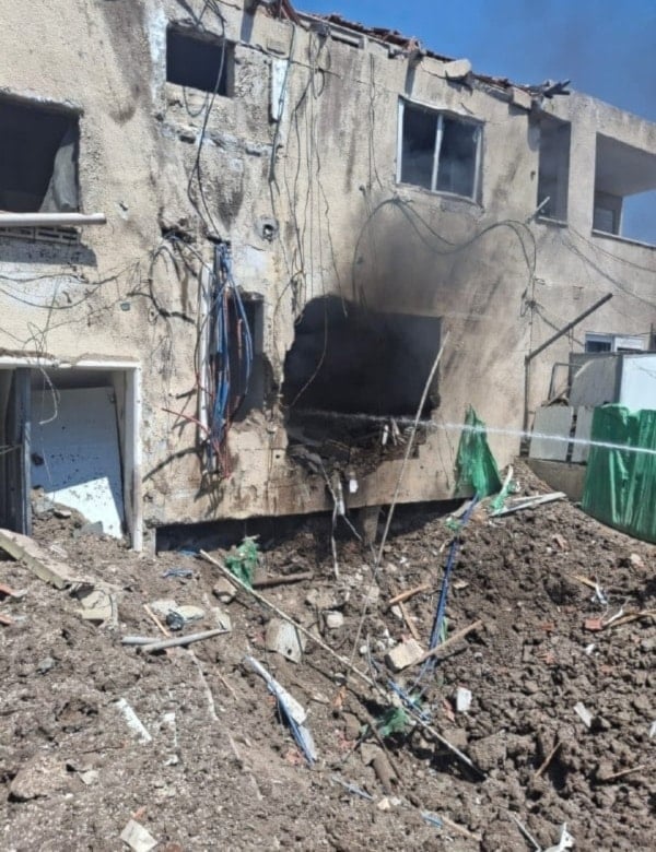 Un dron iraní alcanzó directamente un edificio en la ciudad de Beit Shean (Bisan ocupada). (Foto: Redes sociales)