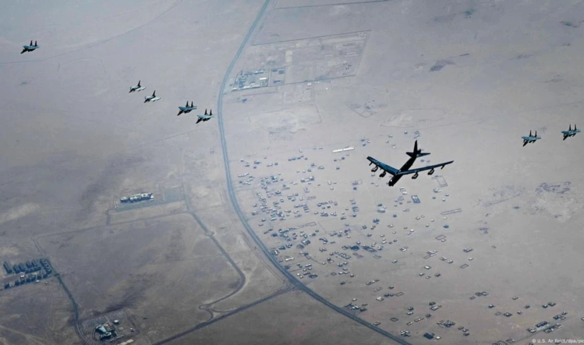 Despliegue del bombardero B-52 en el Medio Oriente.