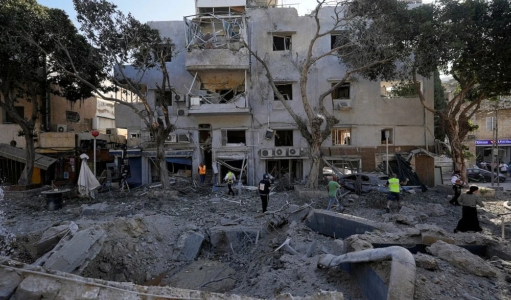 Nueva oleada de misiles iraníes impacta varias ciudades de "Israel"