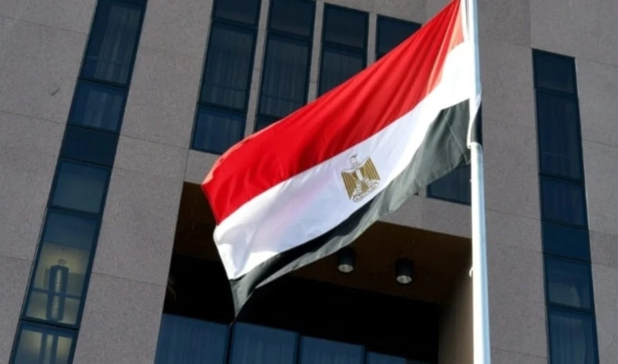 La cancillería egipcia envió un mensaje de condolencias al pueblo hermano de Siria y a las familias de las víctimas del ataque.