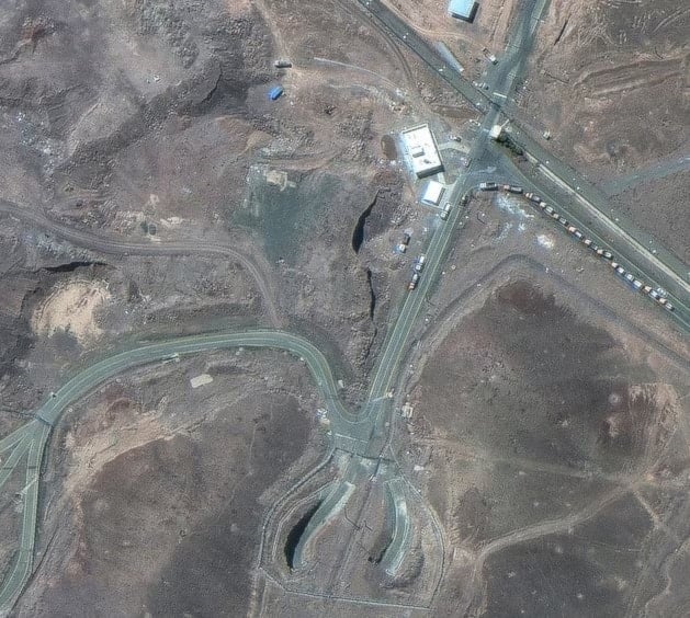 Imagen satelital de la central nuclear de Fordow tomada el 19 de junio de 2025.