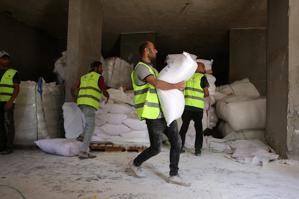 Nueva masacre israelí en Gaza deja 17 policías mártires en un mercado de Deir al-Balah