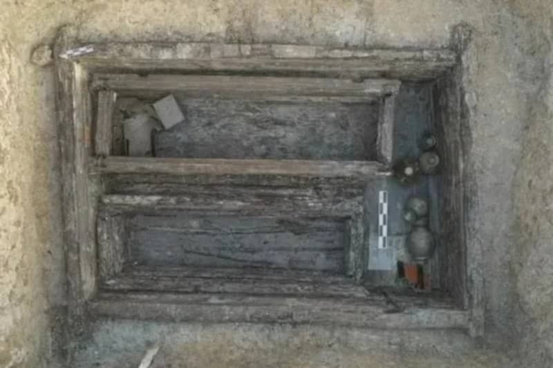 Una de las tumbas descubiertas en la excavación. Foto: Academia China de Ciencias Sociales.